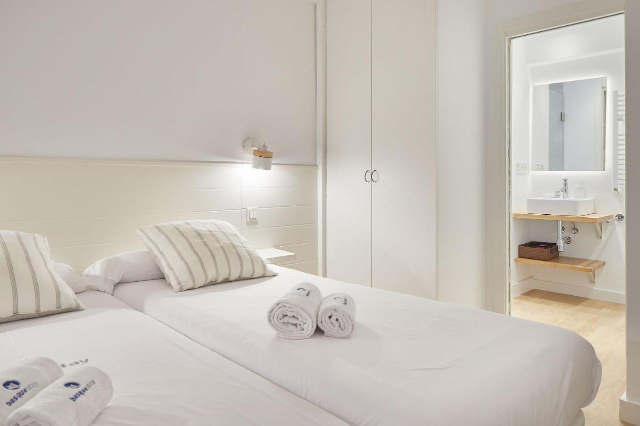 Malibu - Basque Stay Сан Себастиан Екстериор снимка
